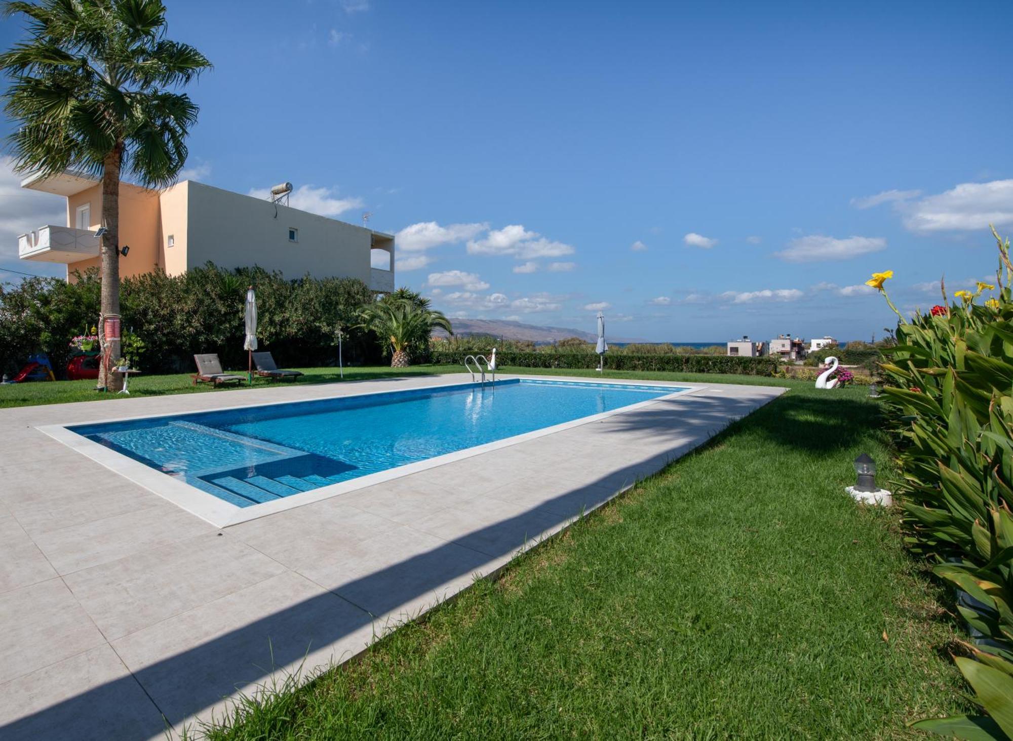 Socrates Holidays Apt. 2 With Pool Near The Beach ปลาเตเนียส ภายนอก รูปภาพ
