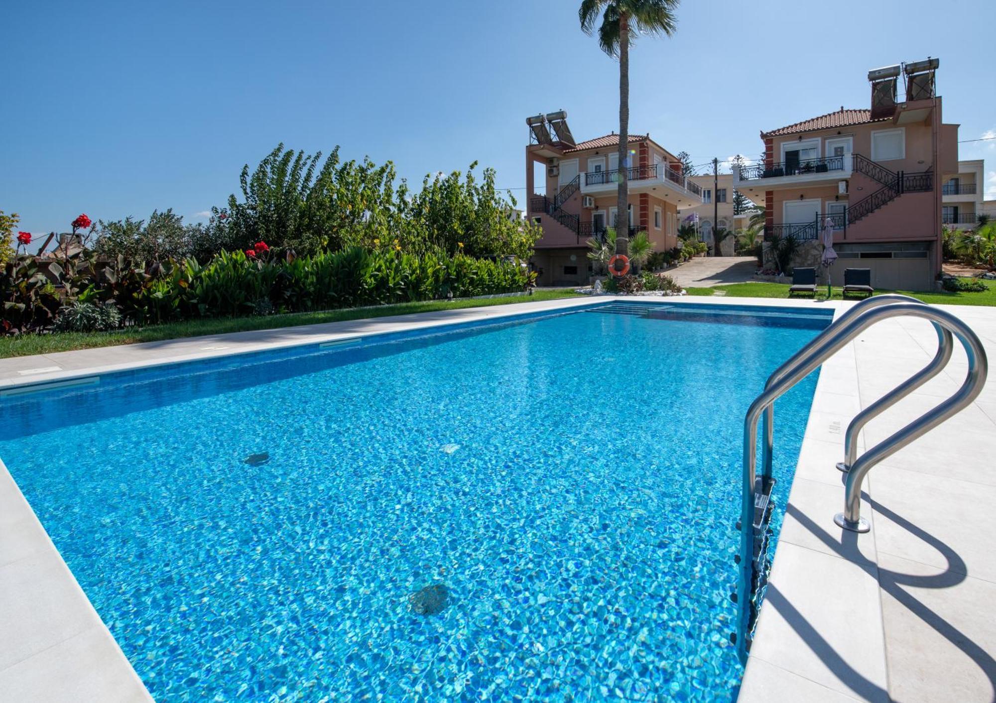Socrates Holidays Apt. 2 With Pool Near The Beach ปลาเตเนียส ภายนอก รูปภาพ