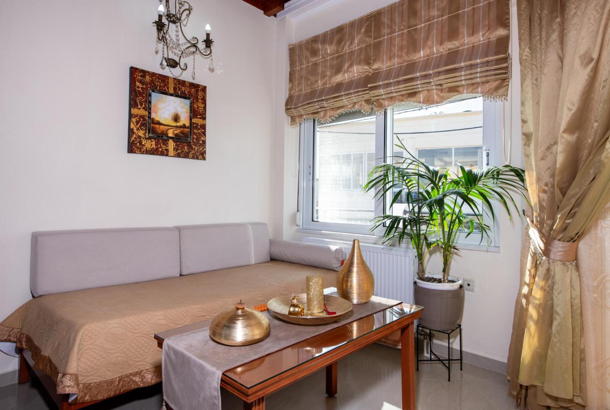 Socrates Holidays Apt. 2 With Pool Near The Beach ปลาเตเนียส ภายนอก รูปภาพ